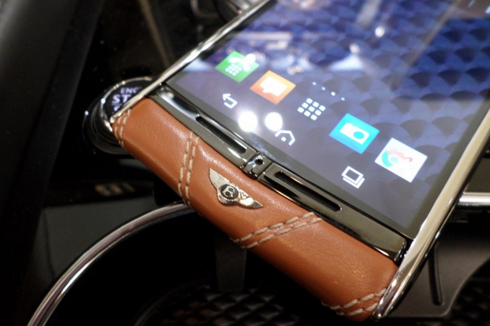 Ban Vertu Signature Touch Bentley Sieu Sang Tai TpHCM