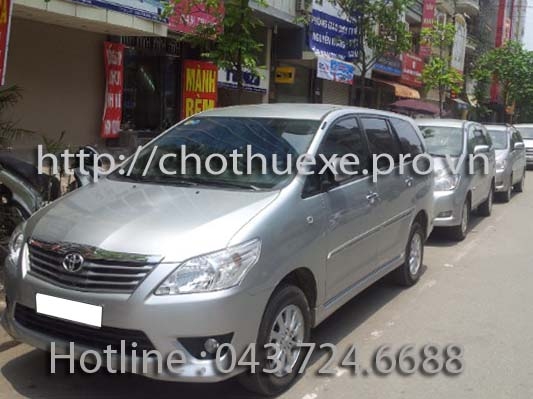 Dich vu cho thue xe du lich 7 cho Toyota Innova G