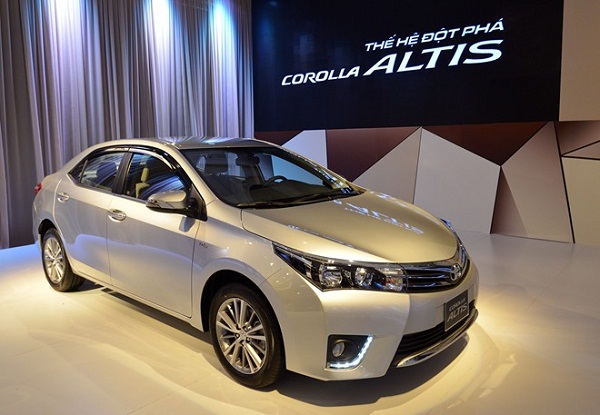 Gia ban xe altis 2014 cua toyota