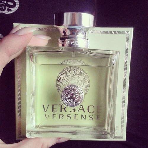 Nuoc Versace Versense hang xach tay chinh hang gia chuan