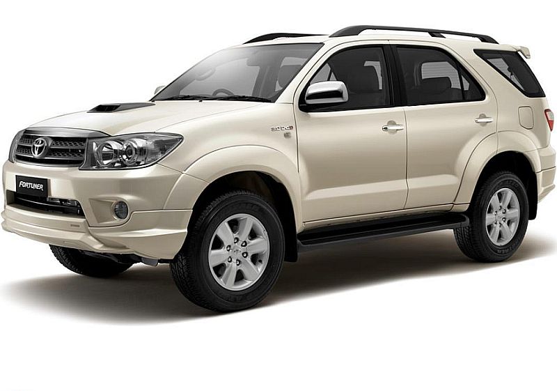 Toyota fortuner Chang duong lich su cua minh