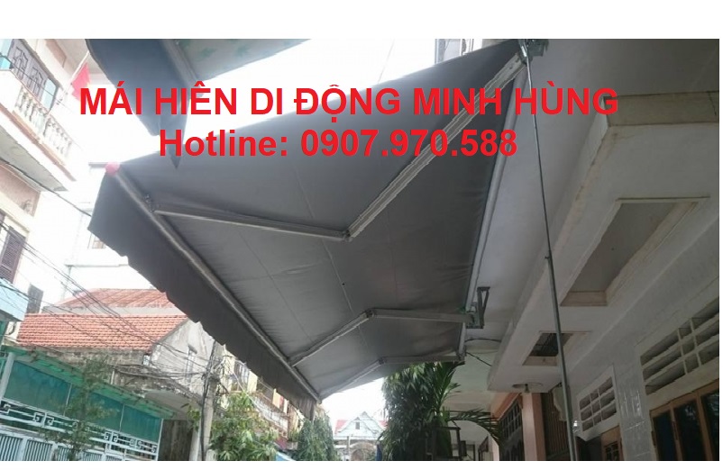 Mai hien di dong chung cu bat che nang ban cong tu cuon